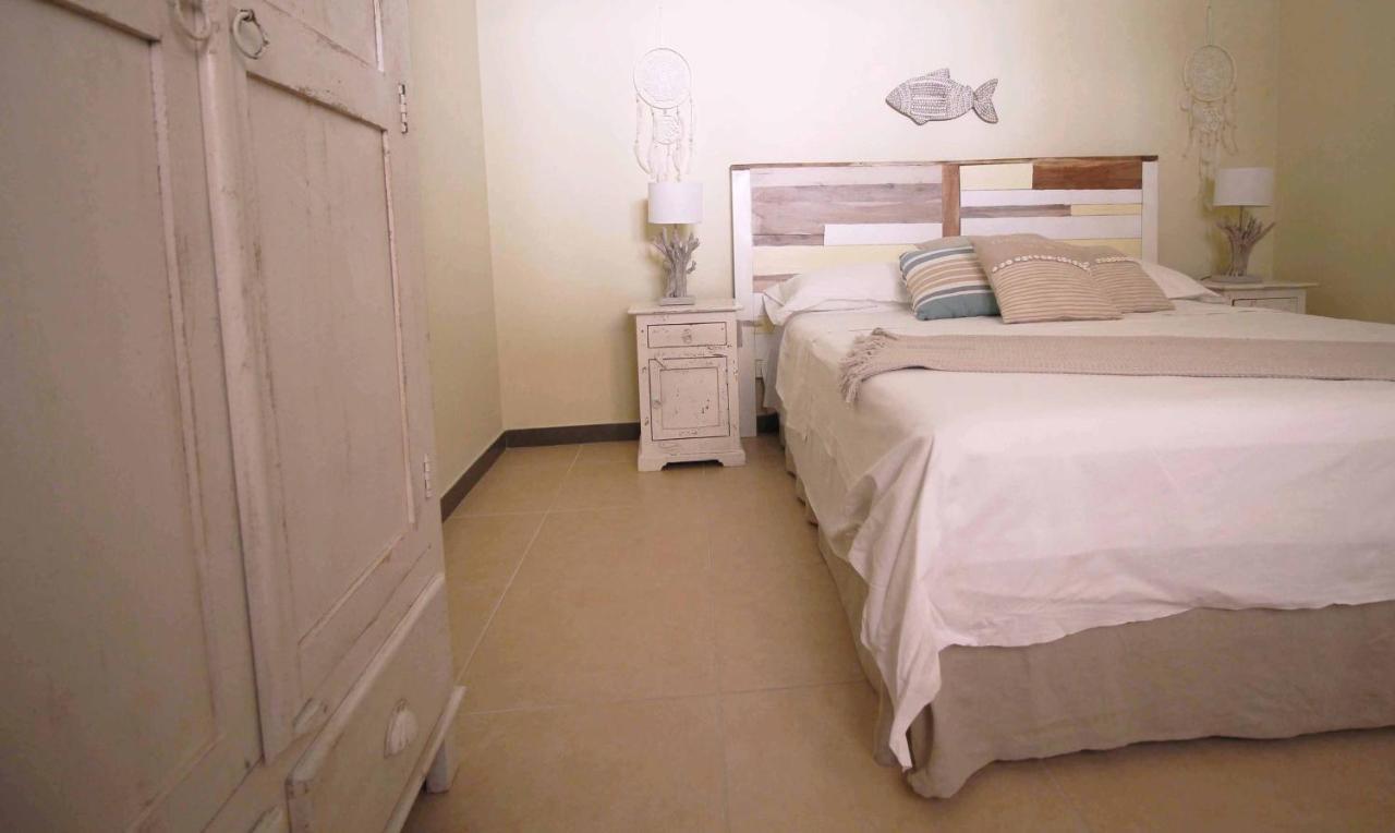 Villa Dei Ginepri กัลลีโปลี ภายนอก รูปภาพ